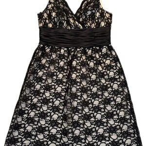 JS Boutique Black and Cream Lace Formal Dress